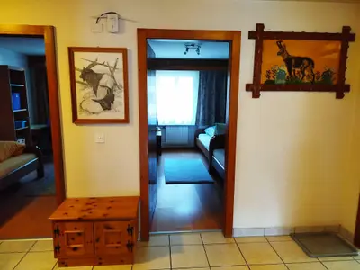 Jedes Zimmer ist aus dem Vorraum erreichbar