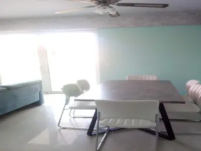DiningRoom