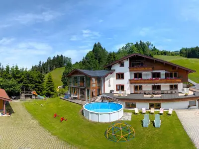 Junihaus