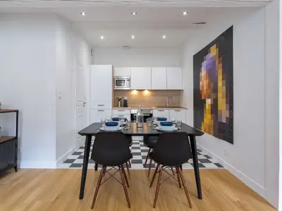 DiningRoom