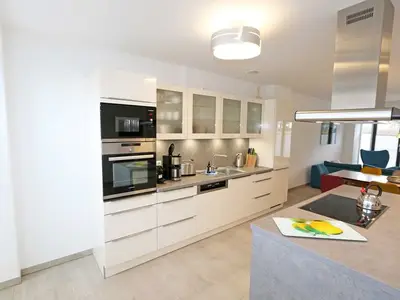 Ferienwohnung für 9 Personen (140 m²) in Binz (Ostseebad) 8/10