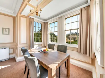 DiningRoom