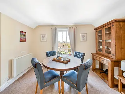 DiningRoom