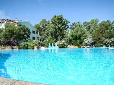 PoolOfHouse