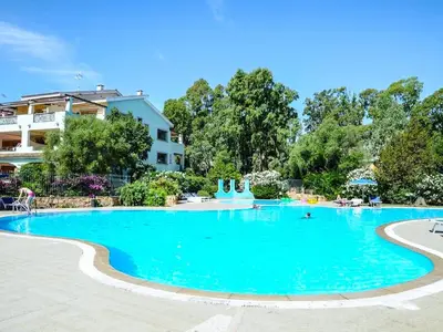 PoolOfHouse