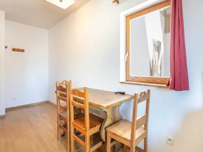 DiningRoom