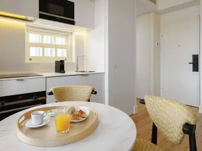 DiningRoom