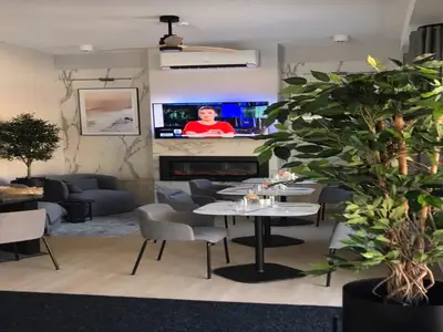 DiningRoom
