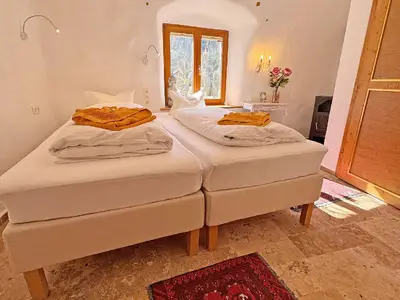 Zimmer FREEDOM mit eigenem Duschbad und 2 Einzelbetten ( Betten: 2x90x200 cm)