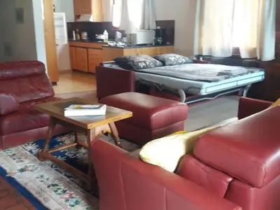 Sitzgruppe mit Sofa-Bett aufgeklappt
