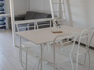 DiningRoom