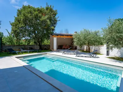 pool