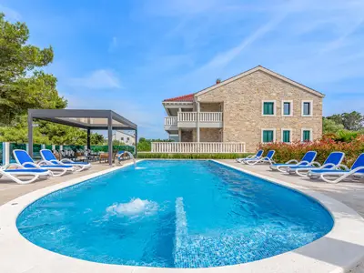 pool