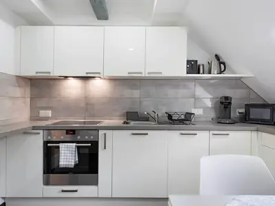 KITCHEN, INSIDE