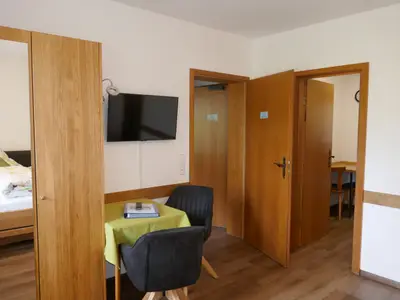 Photo, INSIDE, OUTSIDE