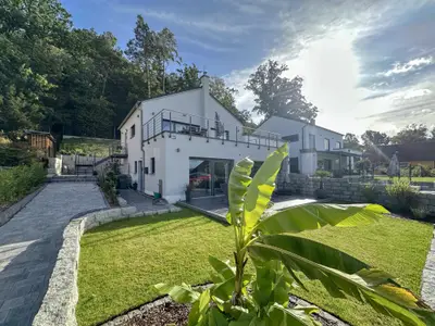 Außenseite Ferienhaus [Sommer]