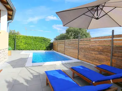 PoolOfHouse