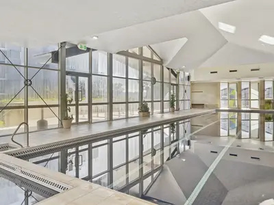 PoolOfHouse