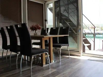 DiningRoom