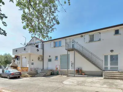Ferienwohnung für 5 Personen (75 m²) in Juricani 1/10