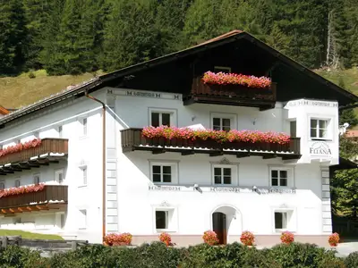 aussenaufnahme sommer neu 2012