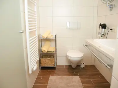 Dusche | WC Nr. 1
