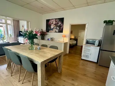 DiningRoom