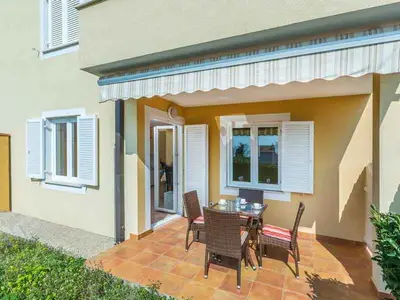 Ferienwohnung für 5 Personen (48 m²) in Karigador 10/10