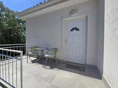 Ferienwohnung für 2 Personen (40 m²) in Njivice 3/10