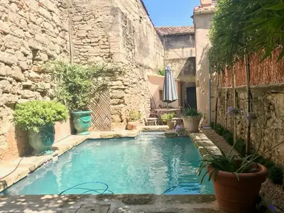 PoolOfHouse
