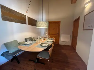 DiningRoom
