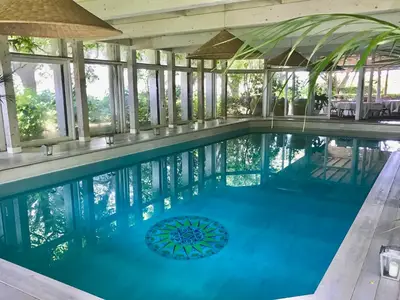PoolOfHouse