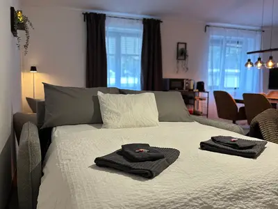 Sofa mit Schlaffunktion und Matraze für 2 Personen