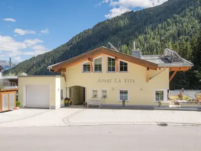 Ferienwohnung für 4 Personen (44 m²) in St. Anton am Arlberg 9/10