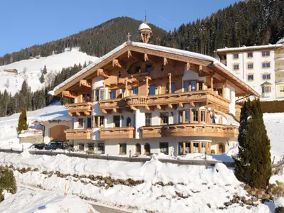 Außenseite Ferienhaus [Winter]