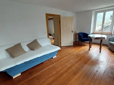 Wohnzimmer mit Bettsofa