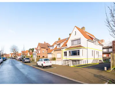 Außenseite Ferienhaus [Sommer]
