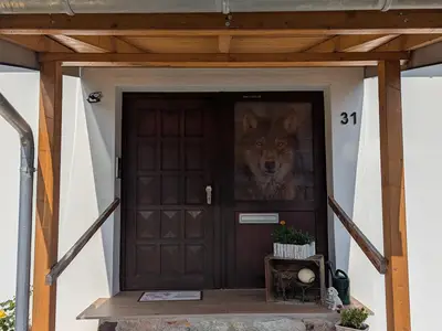 Haustür der Gastgeber Familie Wolf