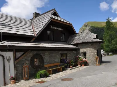 Kärntnerhaus m 3 FeWo u Restaurant