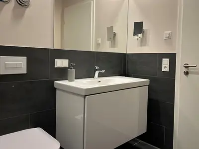Badezimmer mit Waschbecken