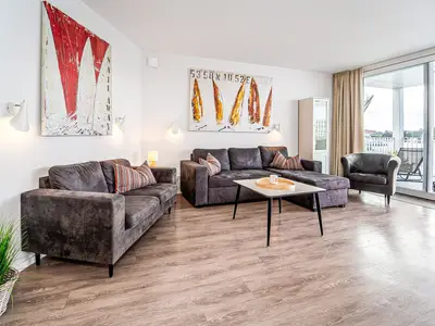 Wohnzimmer mit Blick zur Terrasse