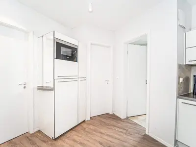 Küche mit Mikrowelle