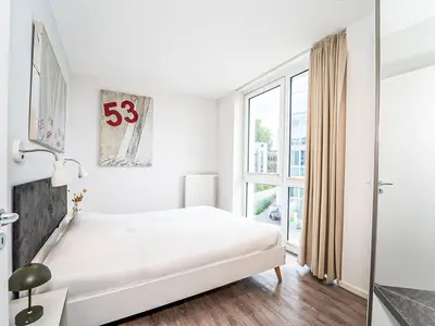 1. Schlafzimmer mit Doppelbett