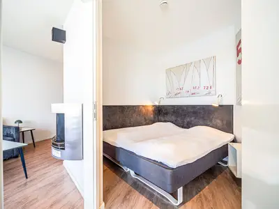 Schlafzimmer mit Doppelbett