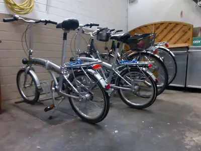 Abgeschossener_Raum_für_Fahrräder_oder_Motorräder