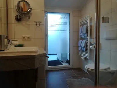 Dusche/WC Apart ENZIAN