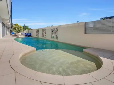 PoolOfHouse