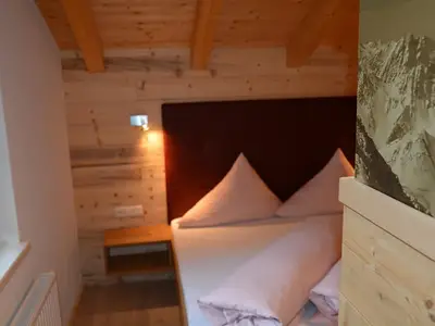 Schlafzimmer 4