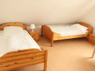 Schlafzimmer 2