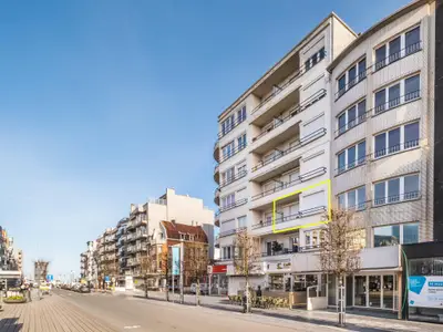 Außenseite Ferienhaus [Sommer]